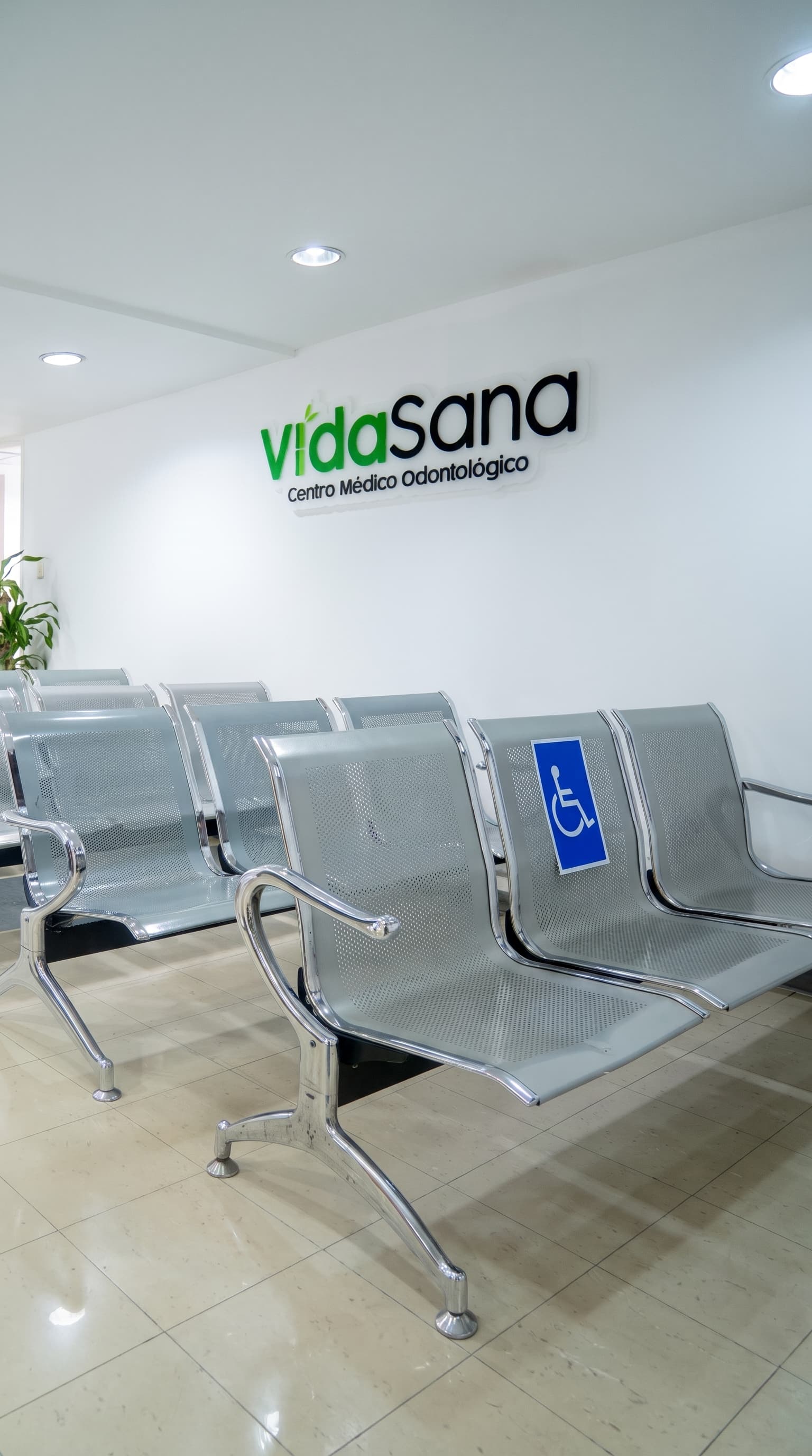 Sede Central VidaSana Centro Médico Odontológico en Torre Siclar